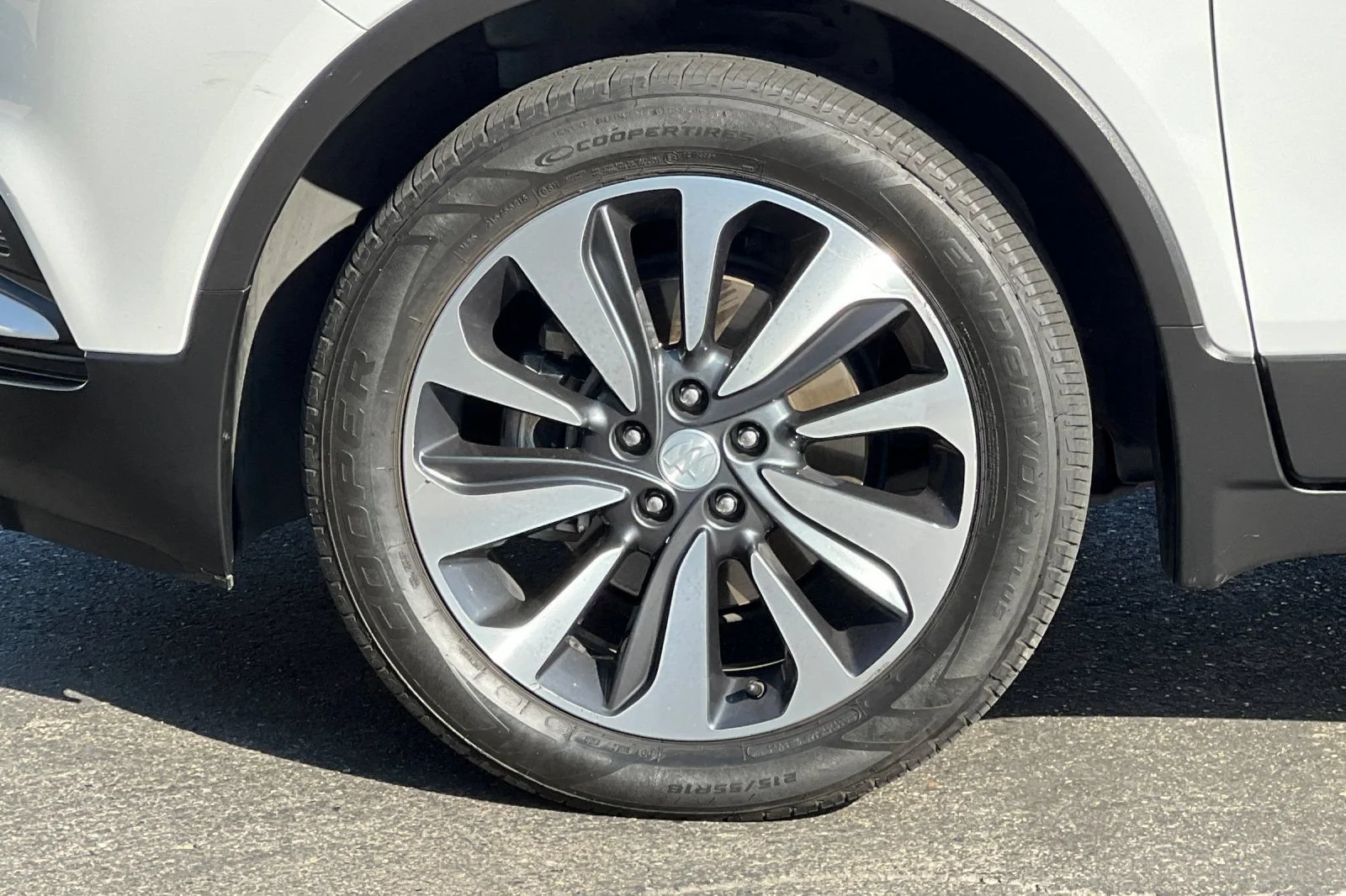 Used 2021 (Includes (MDP) Anthracite lower exterior accent color, Paint code W598F.) Buick Preferred image 36