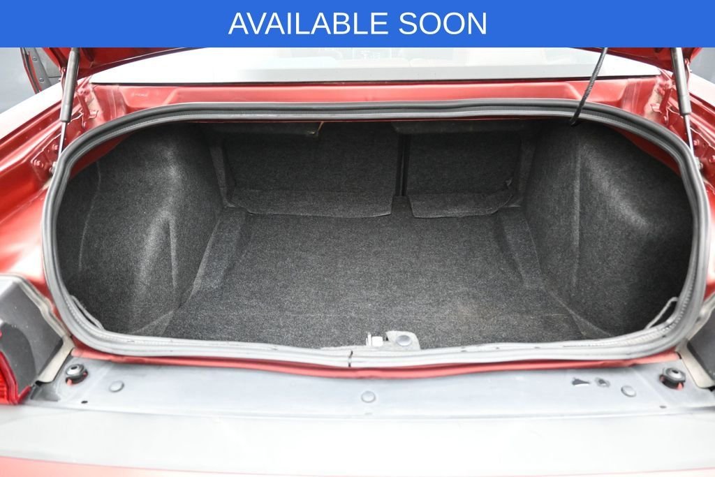 Used 2014 Red Dodge SXT image 27