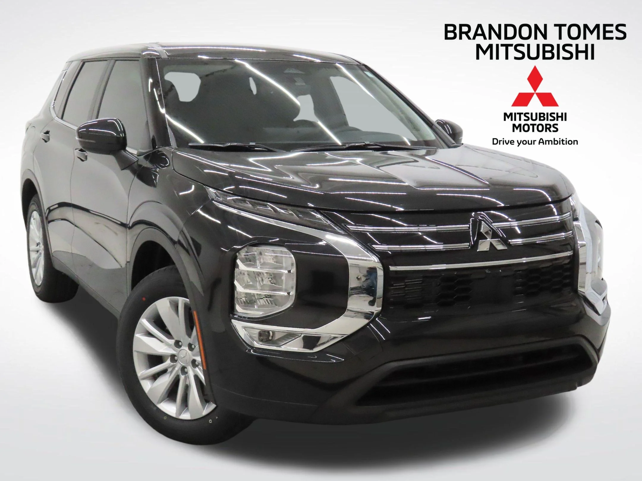 2026 Mitsubishi Outlander ES FWD's photo
