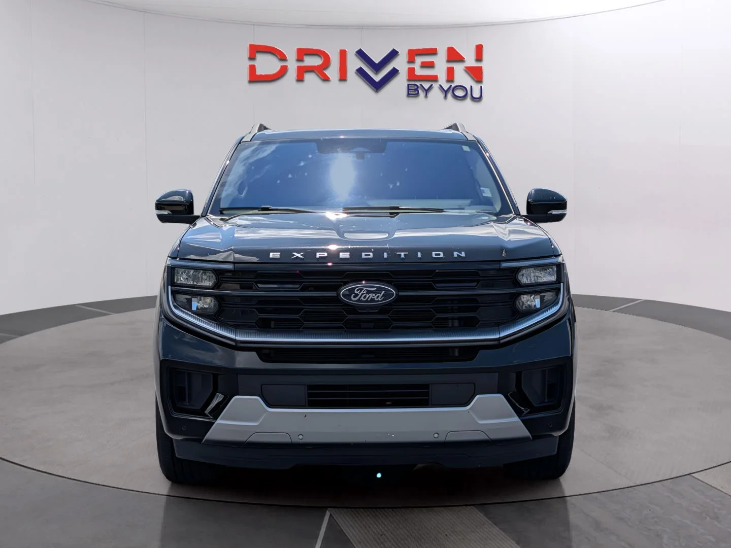 Used 2025 Agate Black Ford Platinum image 8