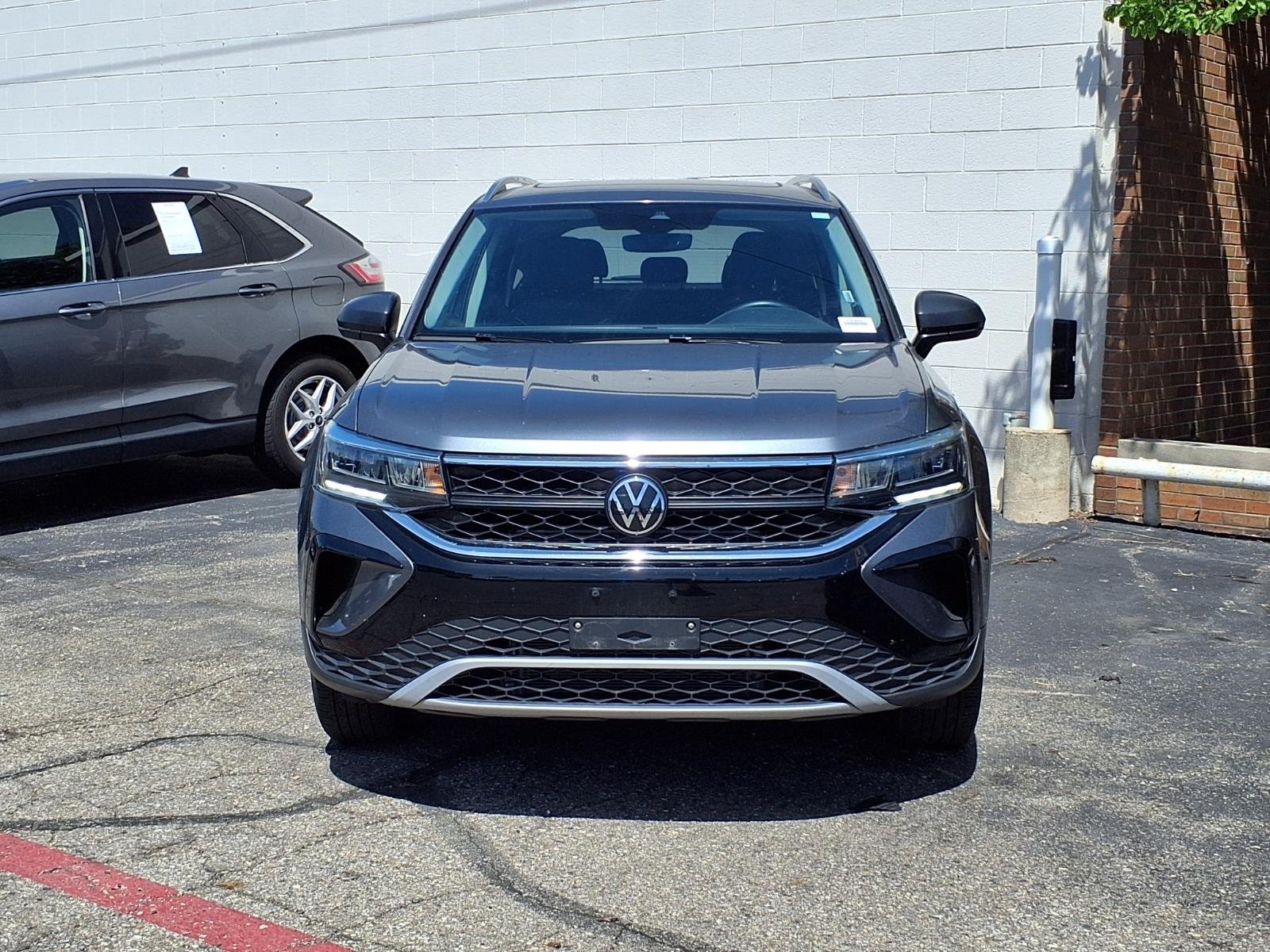 Certified Used 2024 WHITE Volkswagen SE 4Motion image 23