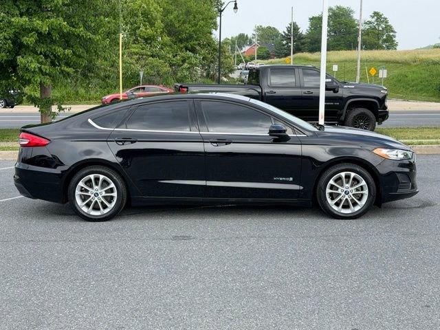 Used 2019 Black Ford SE image 15