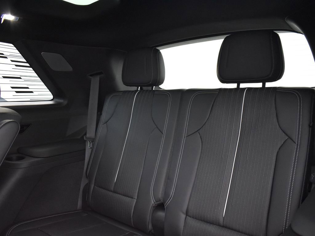 2026 CADILLAC VISTIQ - Image 31