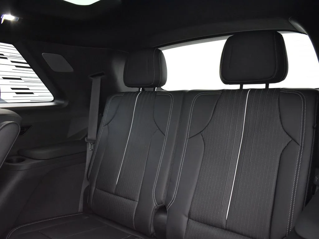 2026 Cadillac VISTIQ Sport - Photo 32