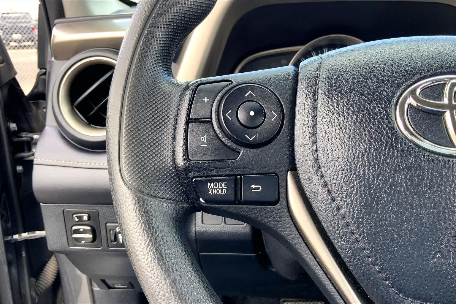 Used 2013 Magnetic Gray Metallic Toyota XLE image 14