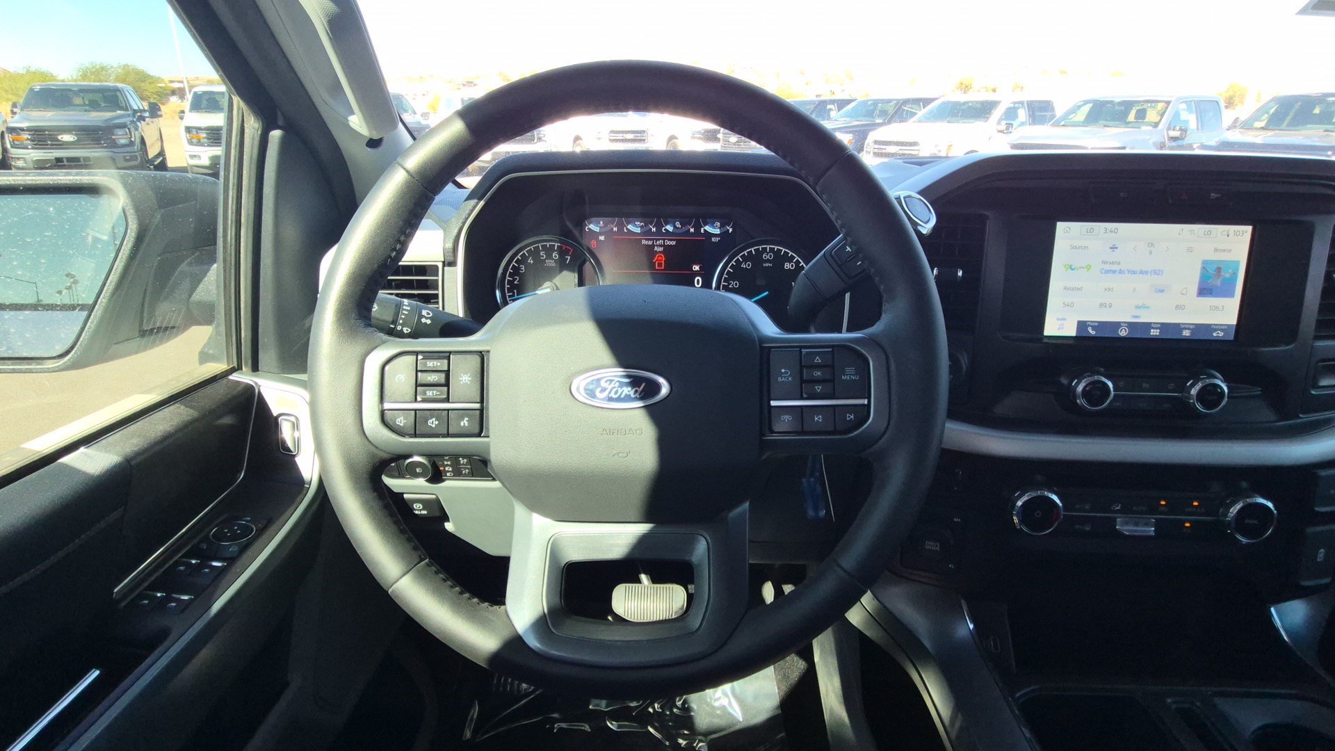 Used 2022 Oxford White Ford XLT image 15