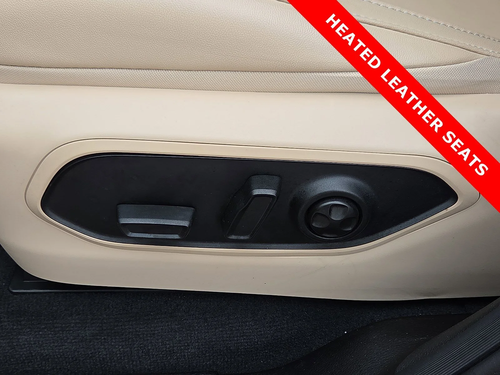 Used 2025 Velvet Red Pearlcoat Jeep Limited image 14