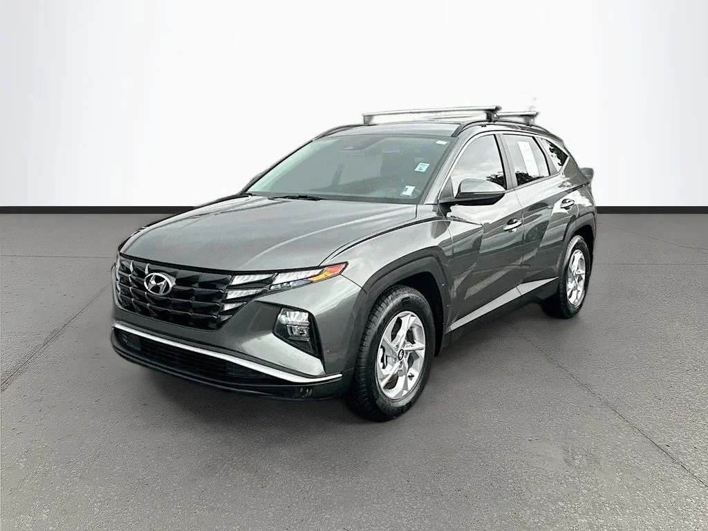 Used 2022 Gray Hyundai SEL image 3