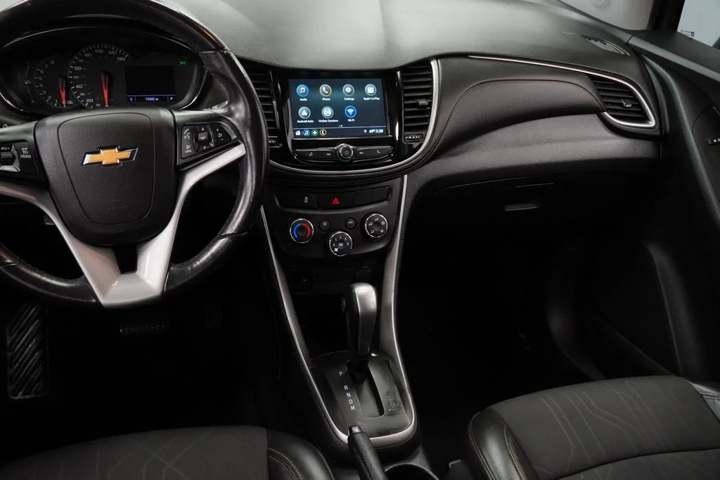 Used 2019 Gray Chevrolet LT image 13