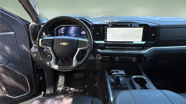 Used 2024 Black Chevrolet LT image 10