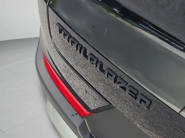 New 2026 Mosaic Black Metallic Chevrolet LT image 34