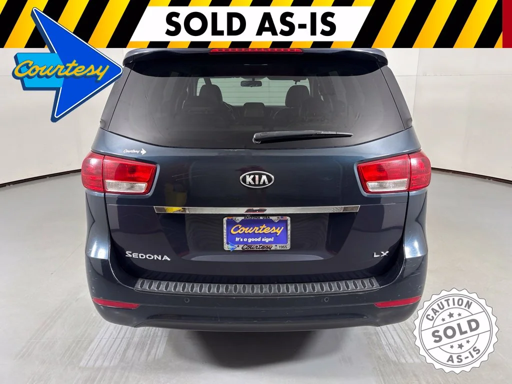 Used 2017 Black Kia LX image 7