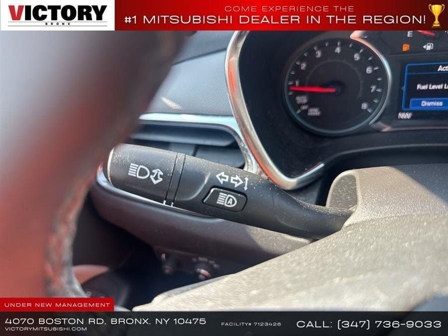 Used 2023 White Chevrolet LT image 39