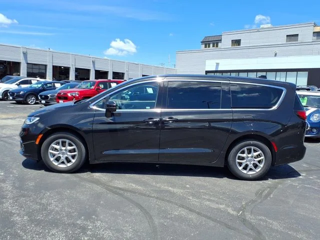 Used 2023 Black Chrysler Touring L image 24
