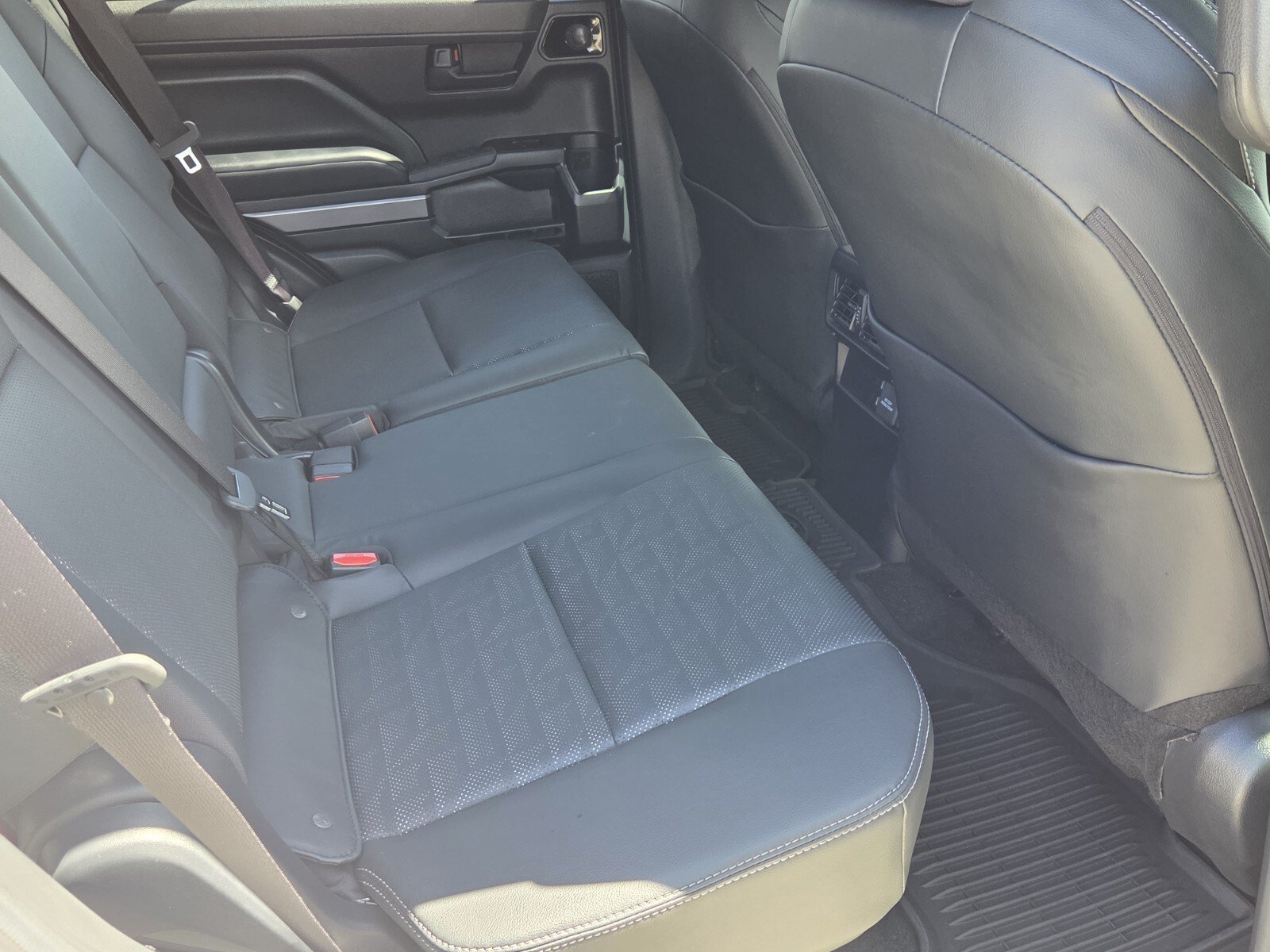 Used 2025 Wind Chill Pearl Toyota TRD Sport Premium image 9