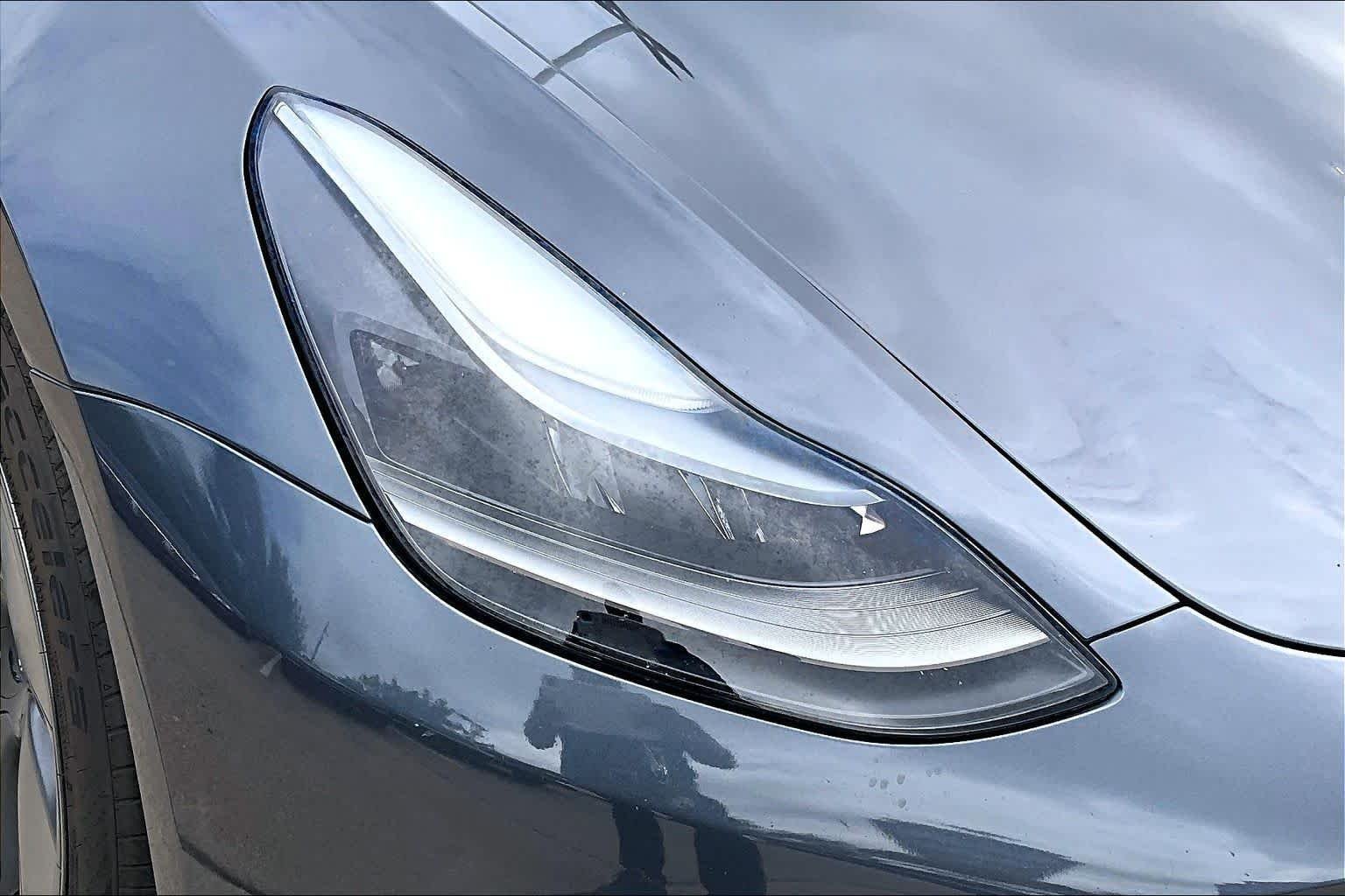 Used 2023 Deep Blue Metallic Tesla  image 27
