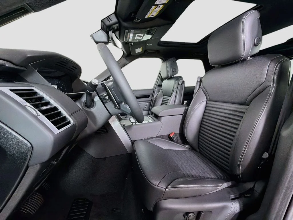 New 2026 Varesine Blue Land Rover S image 22