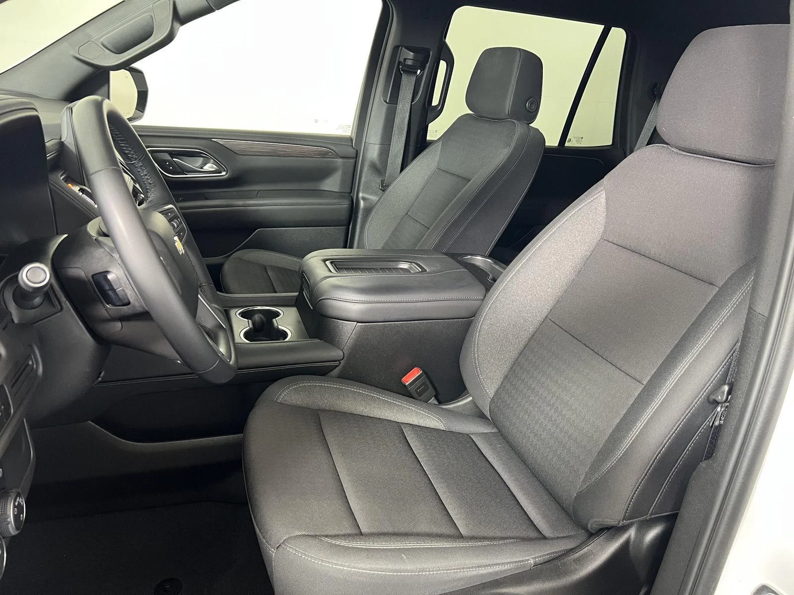 Used 2024 Summit White Chevrolet LS image 5