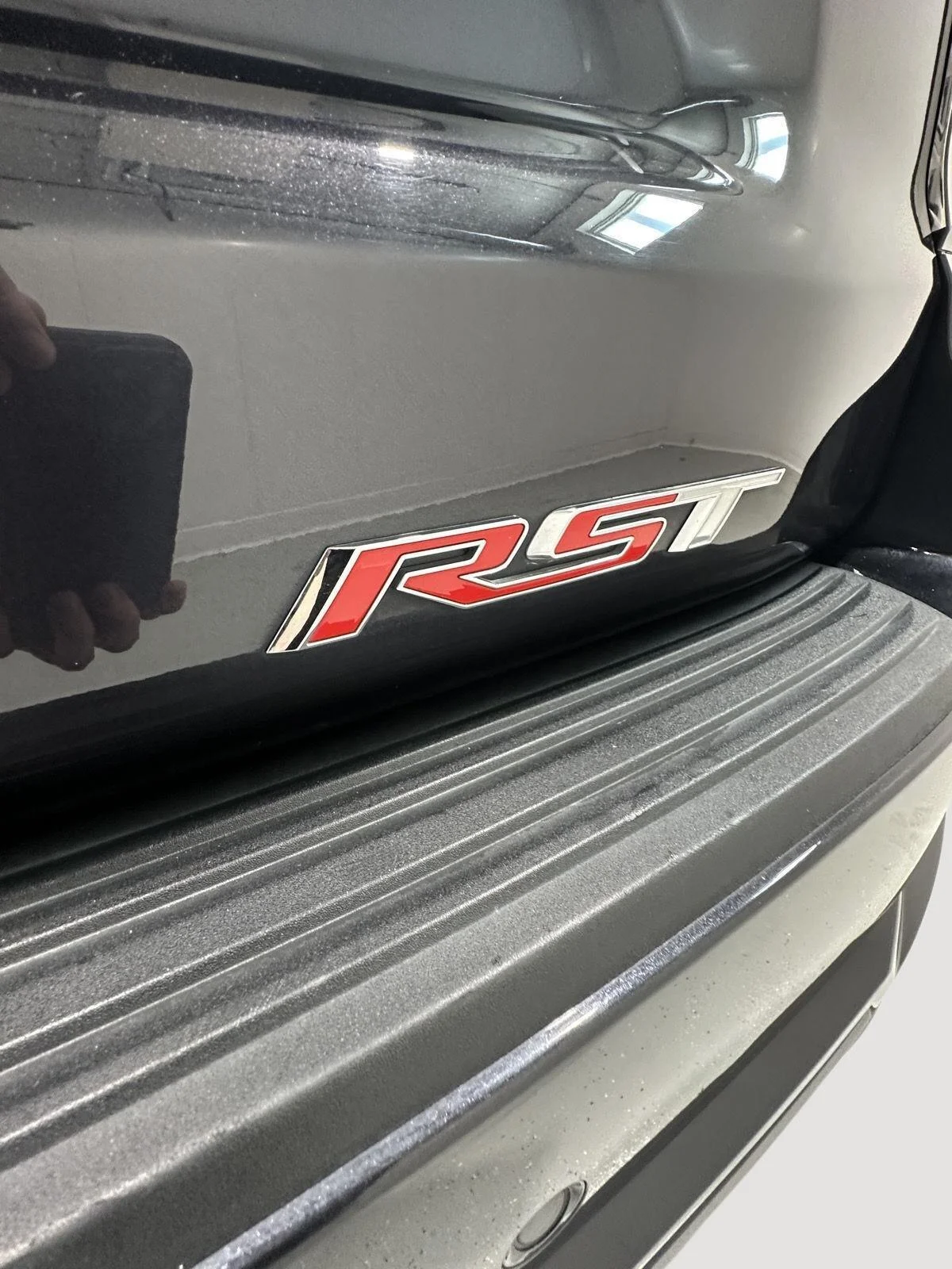 Used 2025 Dark Ash Metallic Chevrolet RST image 31
