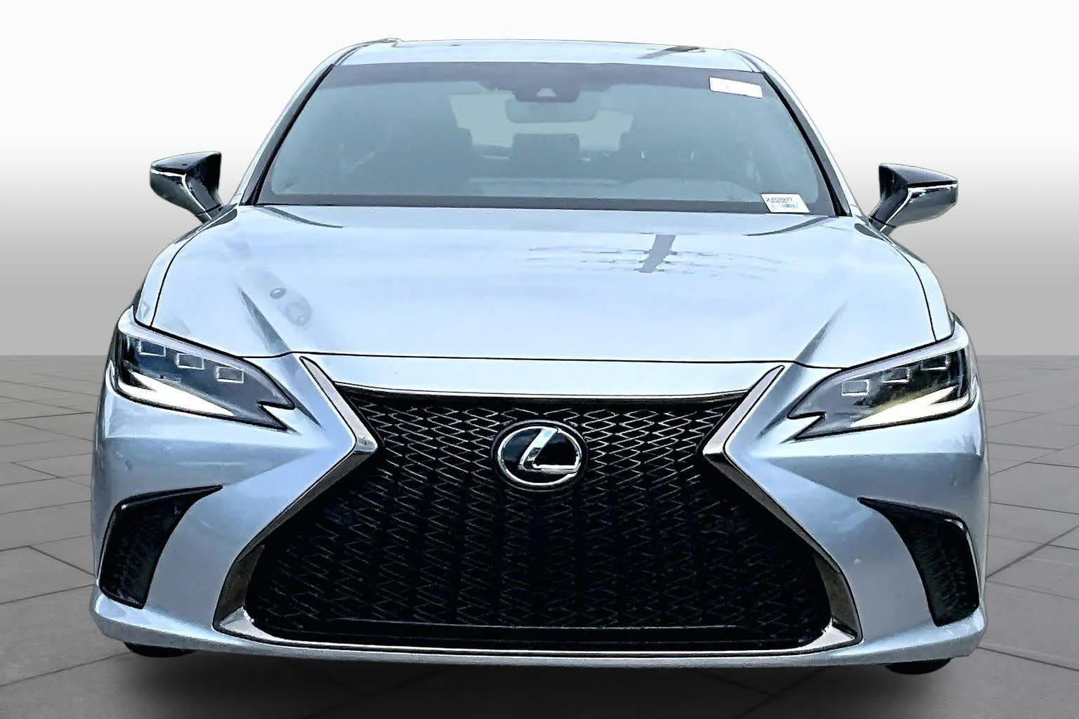 Used 2023 Iridium Lexus F SPORT Handling image 4