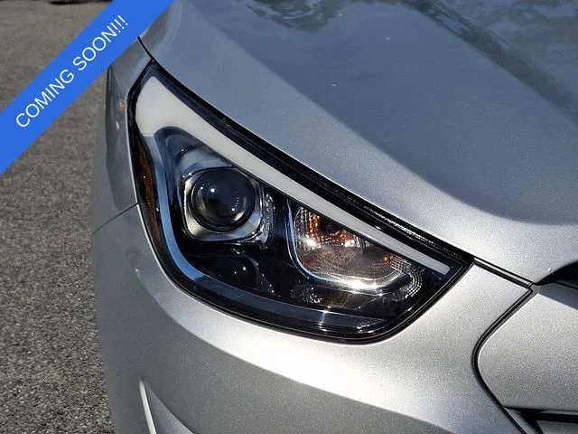 Used 2015 Silver Hyundai SE image 15