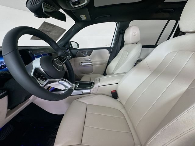 New 2026 Polar White Mercedes-Benz GLB 250 image 20