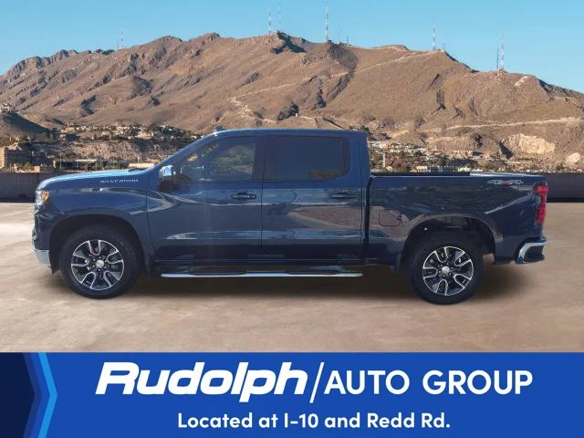Used 2022 Blue Chevrolet LT image 2