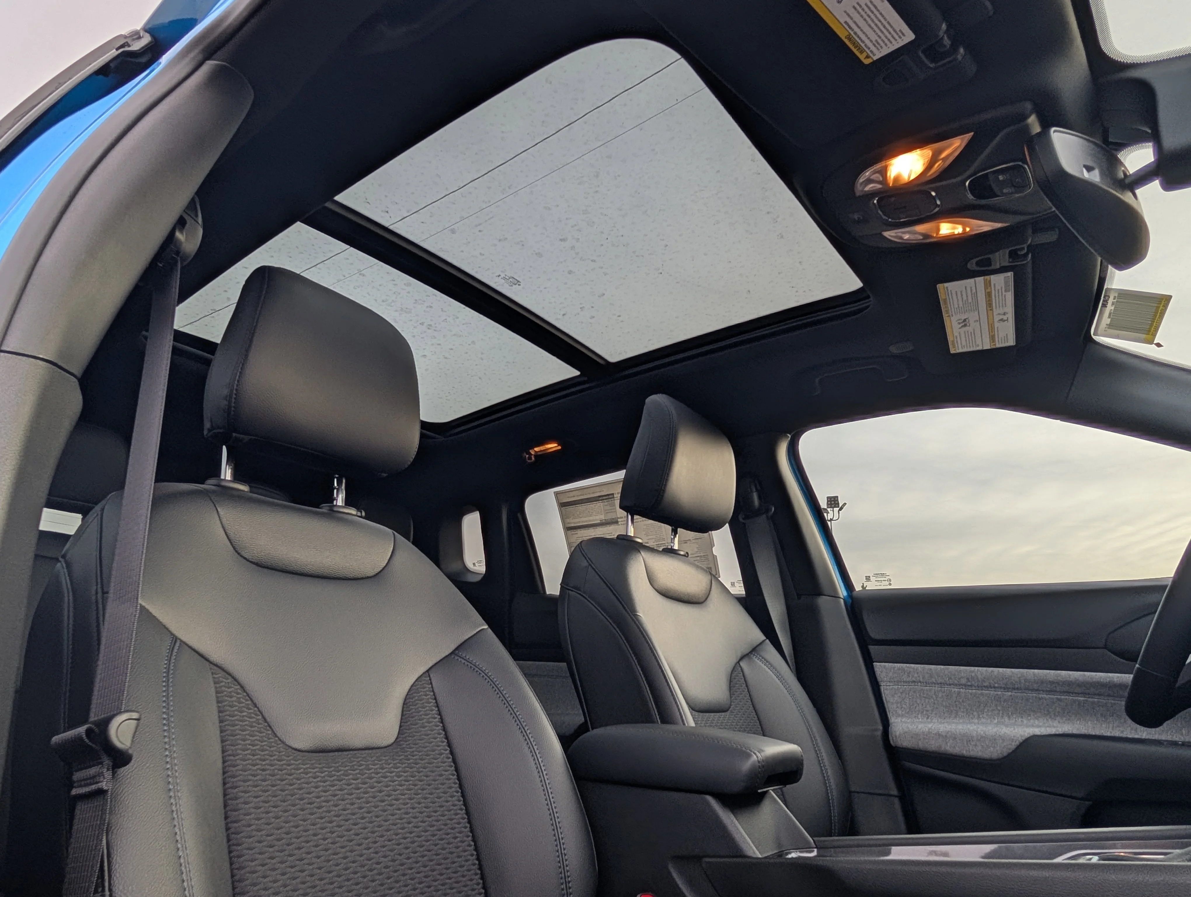 New 2026 Laser Blue Pearl Jeep North image 20