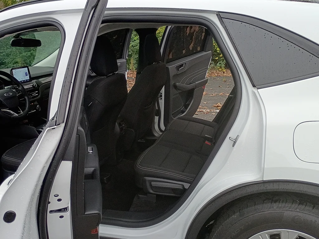 Used 2025 Oxford White Ford Active image 12
