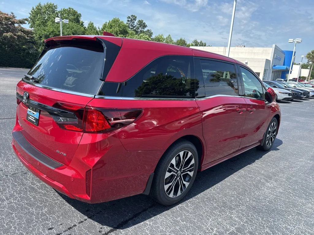New 2026 Radiant Red Metallic II Honda Elite image 3