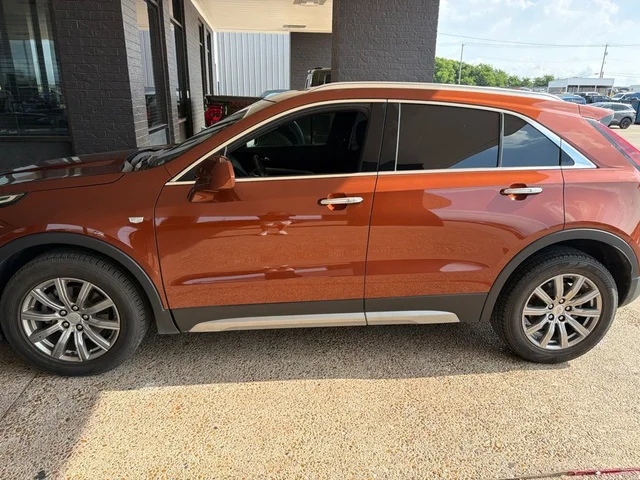 2020 Cadillac XT4 Premium Luxury