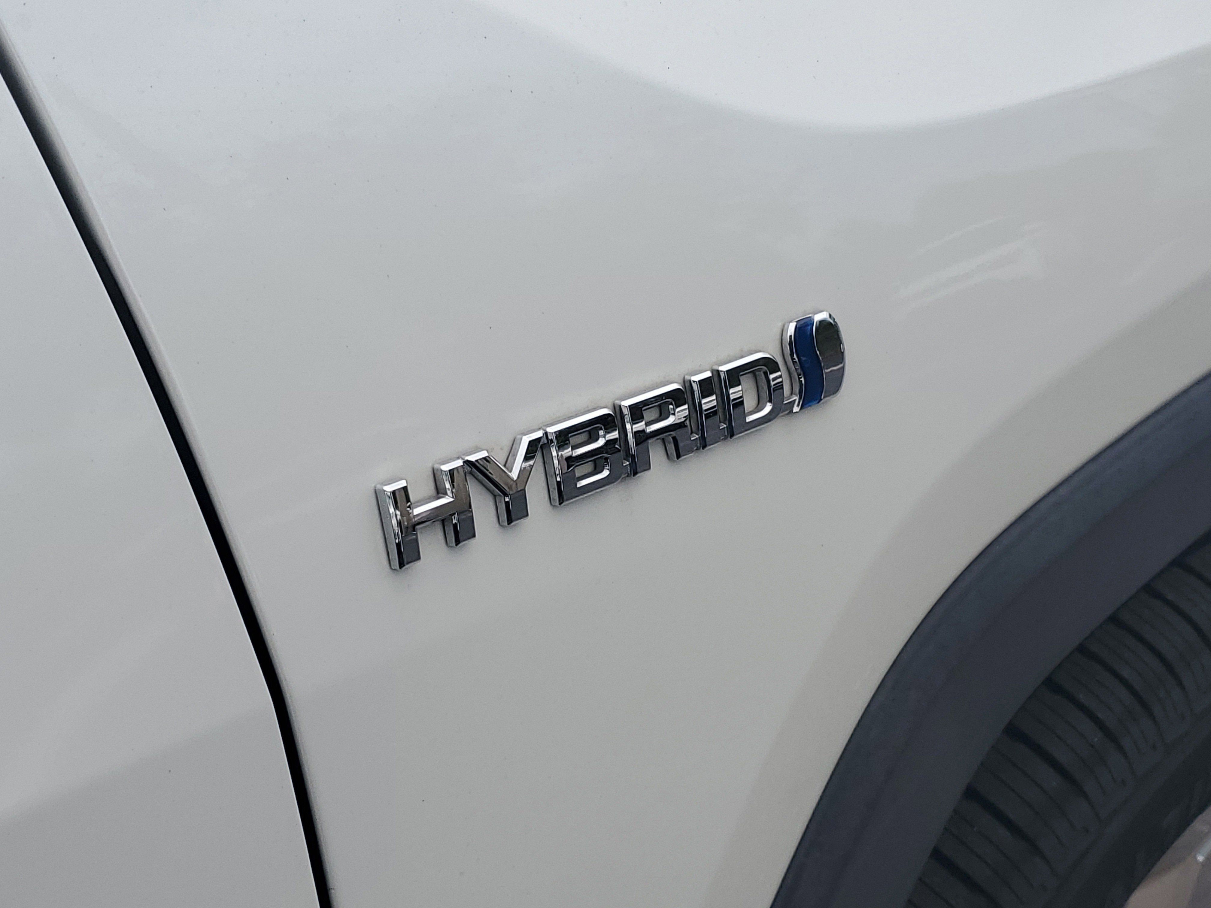Used 2020 Blizzard Pearl Toyota Hybrid Limited image 7