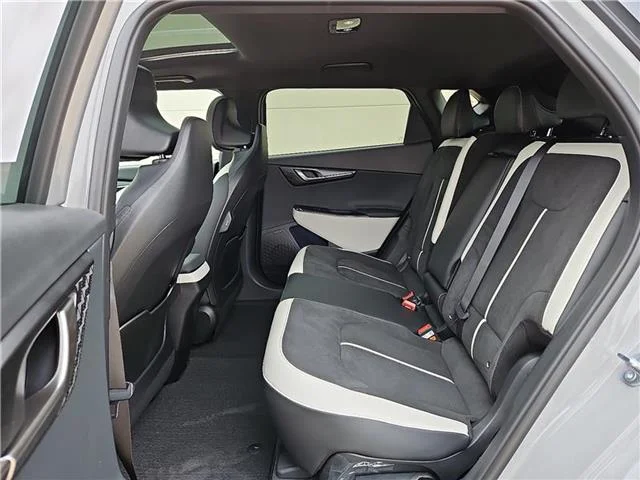 New 2025 Wolf Gray KIA GT-Line (A1) 4x2 image 9