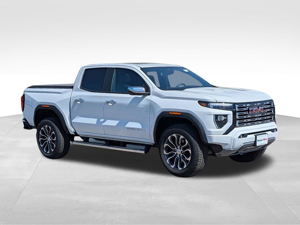 2025 GMC Canyon 4WD Denali Crew Cab Short Box's photo