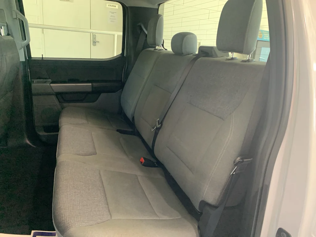 Used 2025  Ford XLT image 13