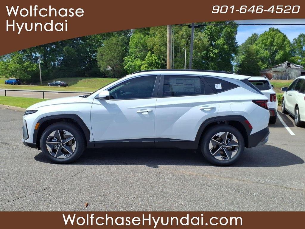 New 2026 White Hyundai SEL FWD image 2