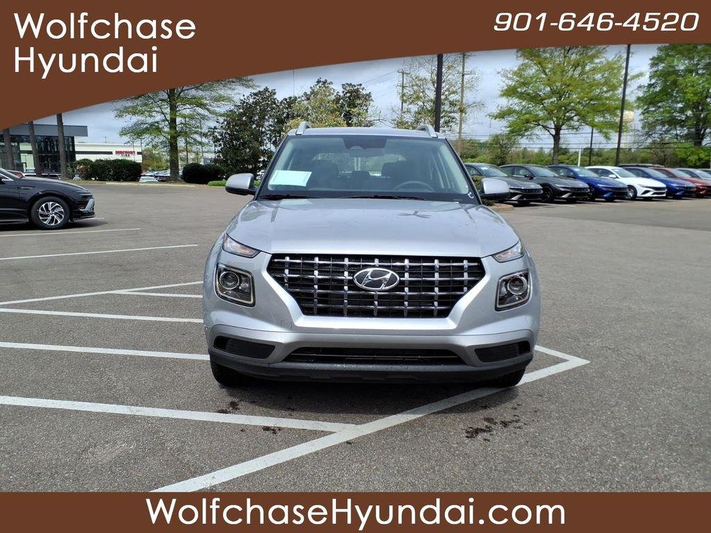 New 2026 Silver Hyundai SEL image 8