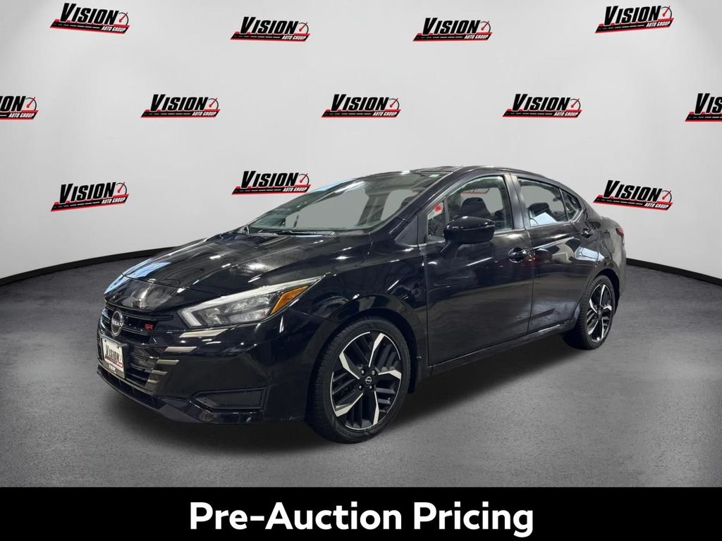 2023 Nissan Versa 1.6 SR CVT's photo