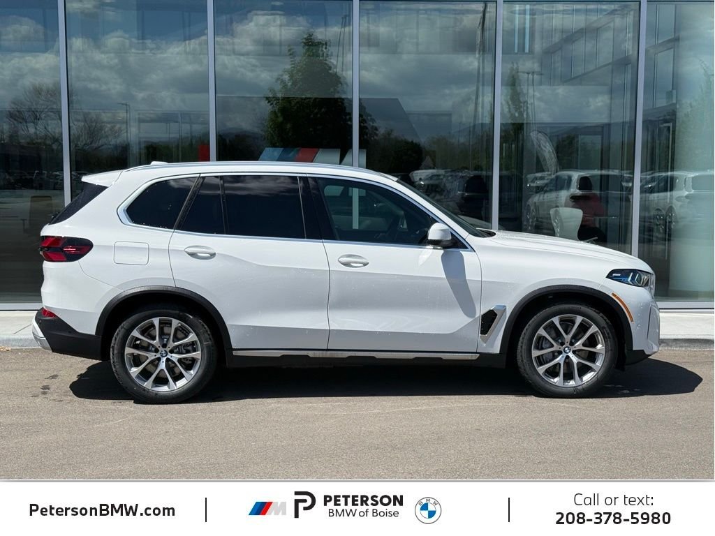 New 2026 Alpine White BMW xDrive50e image 6