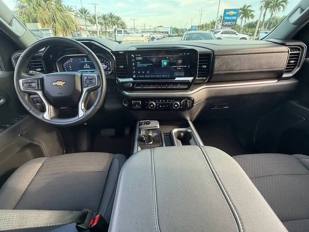 2025 Chevrolet Silverado 1500 LT - Photo 12