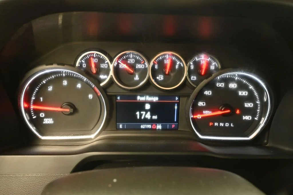 Used 2023 White Chevrolet LT image 34