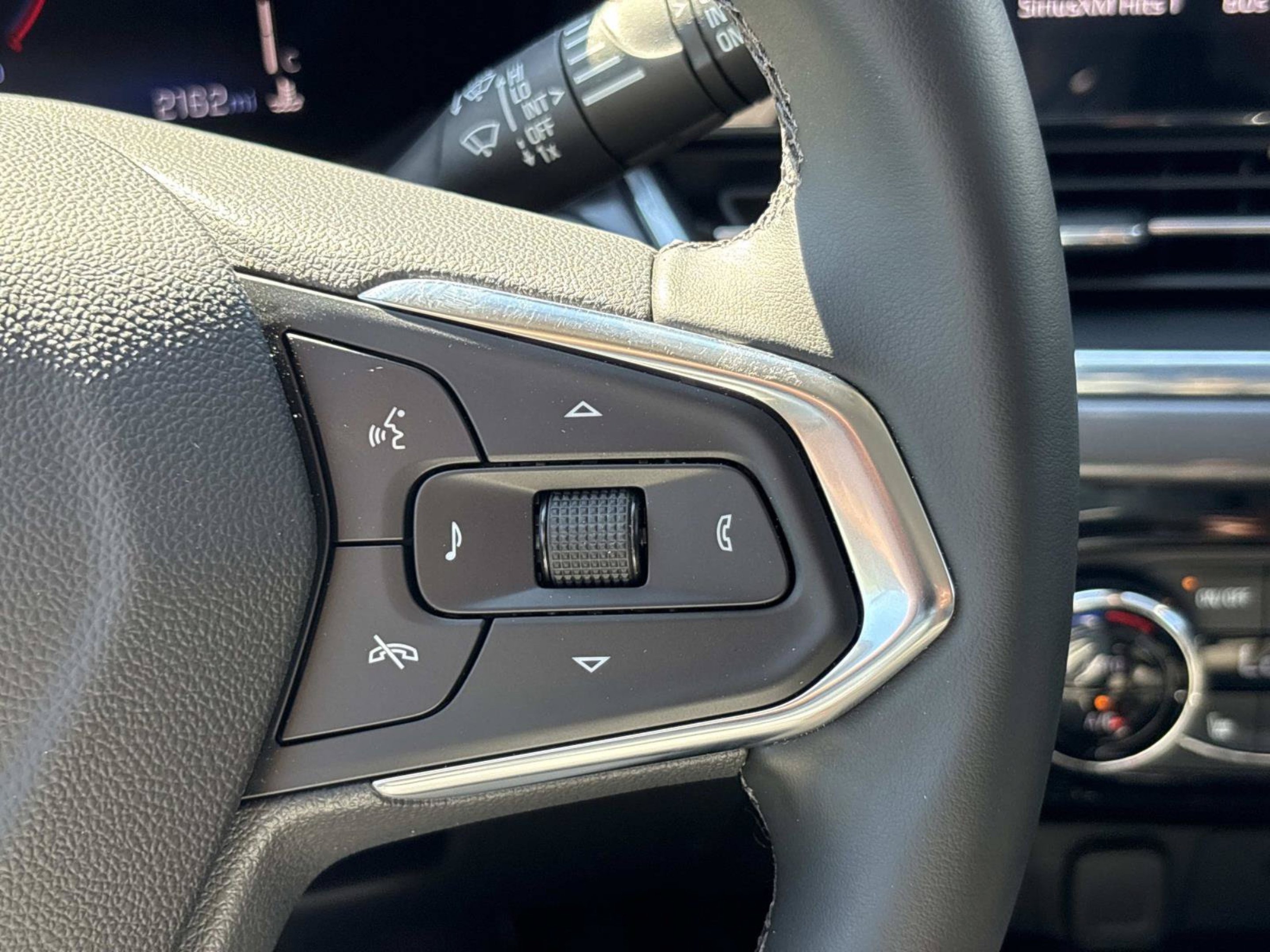 Used 2026 White Sands Chevrolet ACTIV image 28