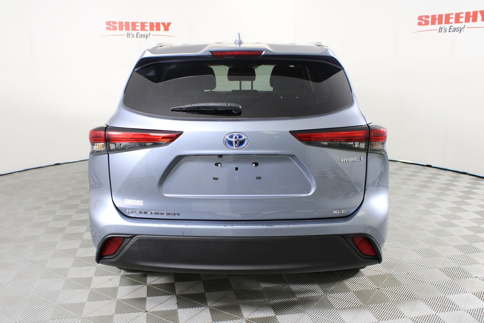 Used 2023  Toyota XLE image 6