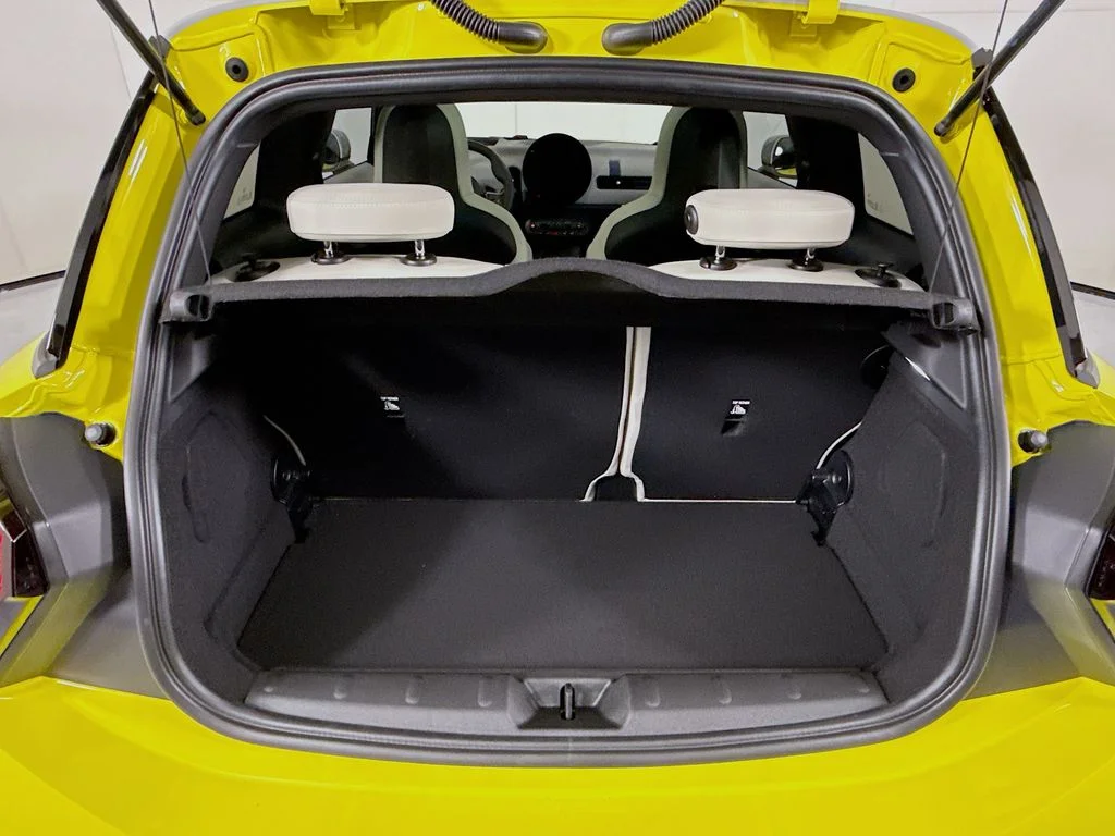 New 2026 Sunny Side Yellow MINI Iconic image 25