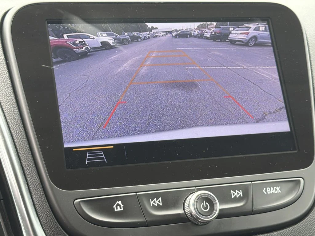 Used 2020 Silver Chevrolet LT image 29