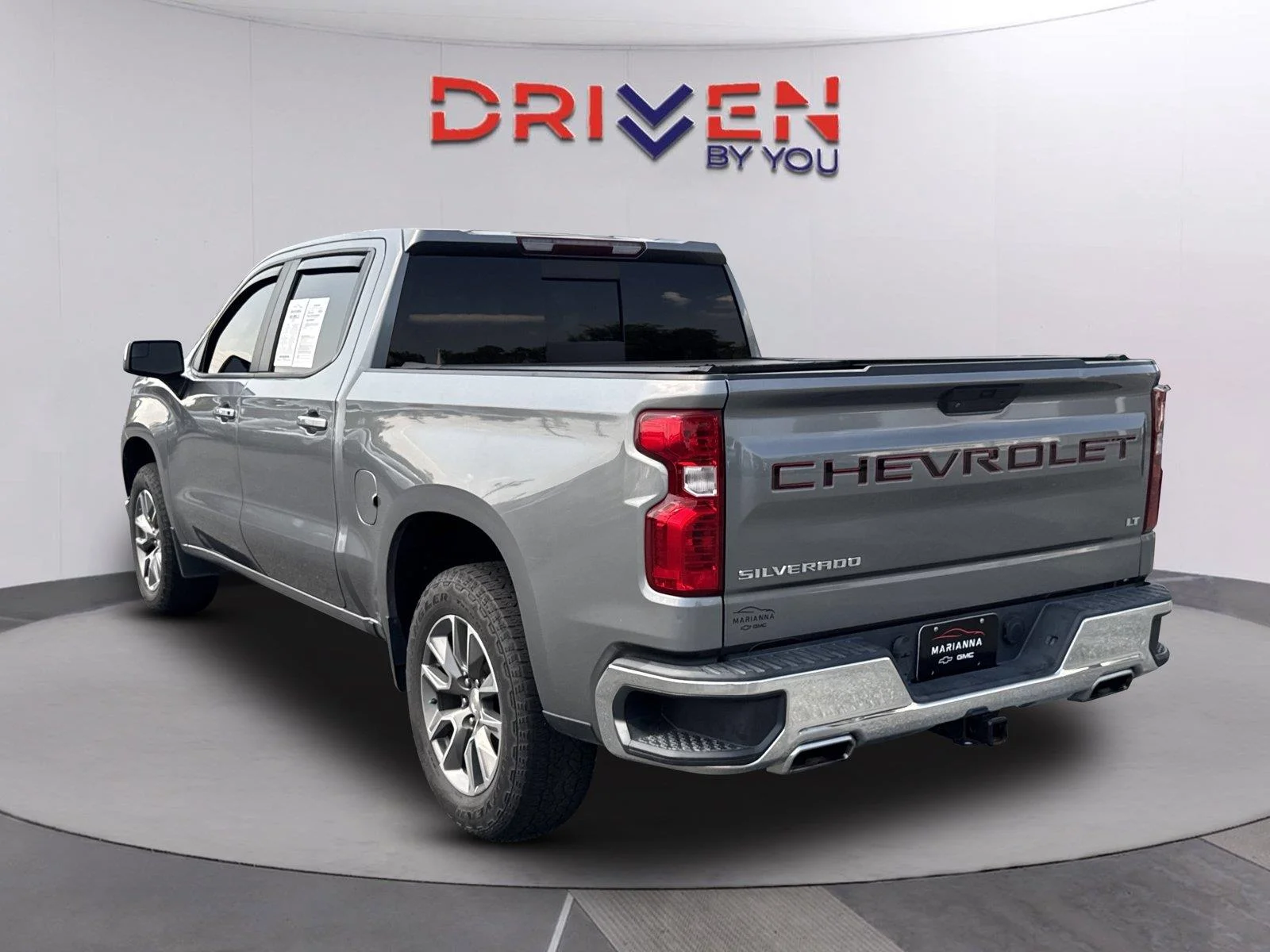 Used 2022 SATIN STEEL METALLIC Chevrolet LT image 6
