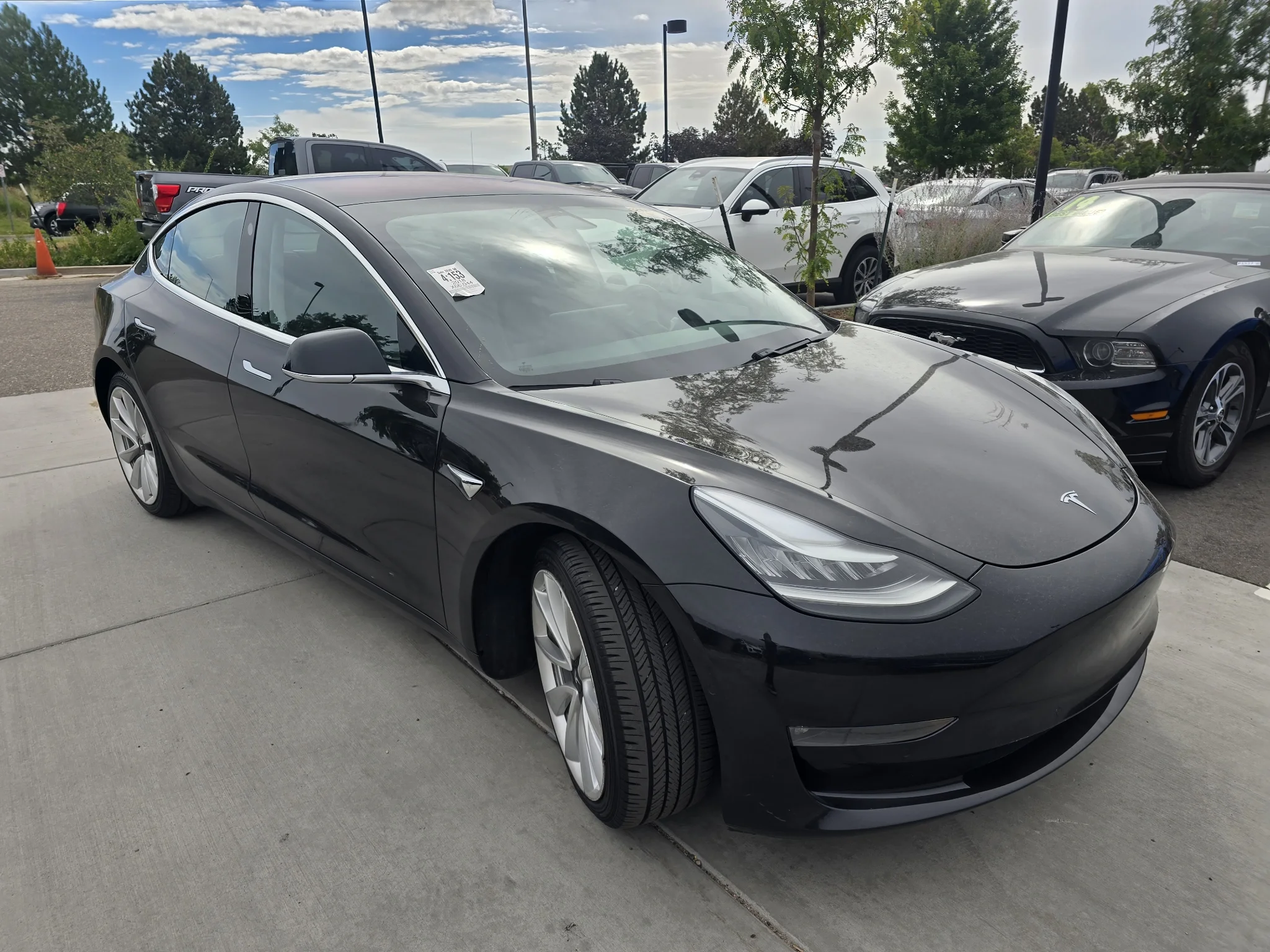 Used 2018 Deep Blue Metallic Tesla Long Range Battery image 7