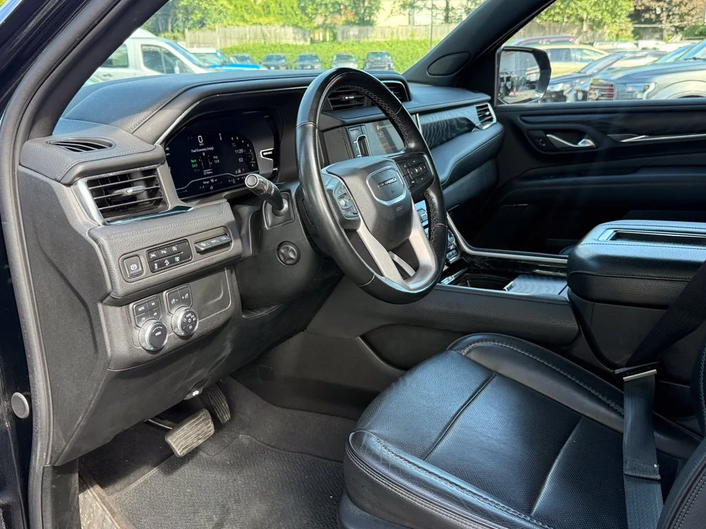 Used 2024 Onyx Black GMC Denali image 20