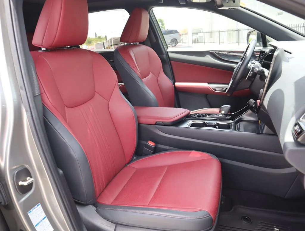 Used 2023 Silver Lexus 350h Premium image 33