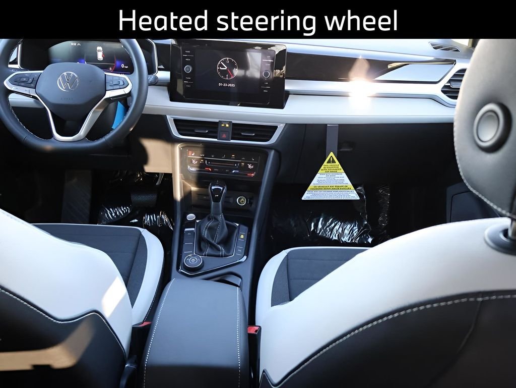 2025 Volkswagen Taos SE - Photo 18